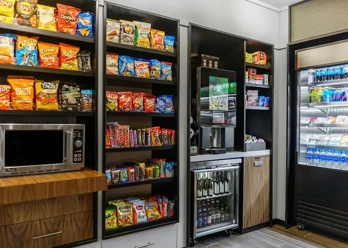 Courtyard By Marriott Indianapolis Fishers