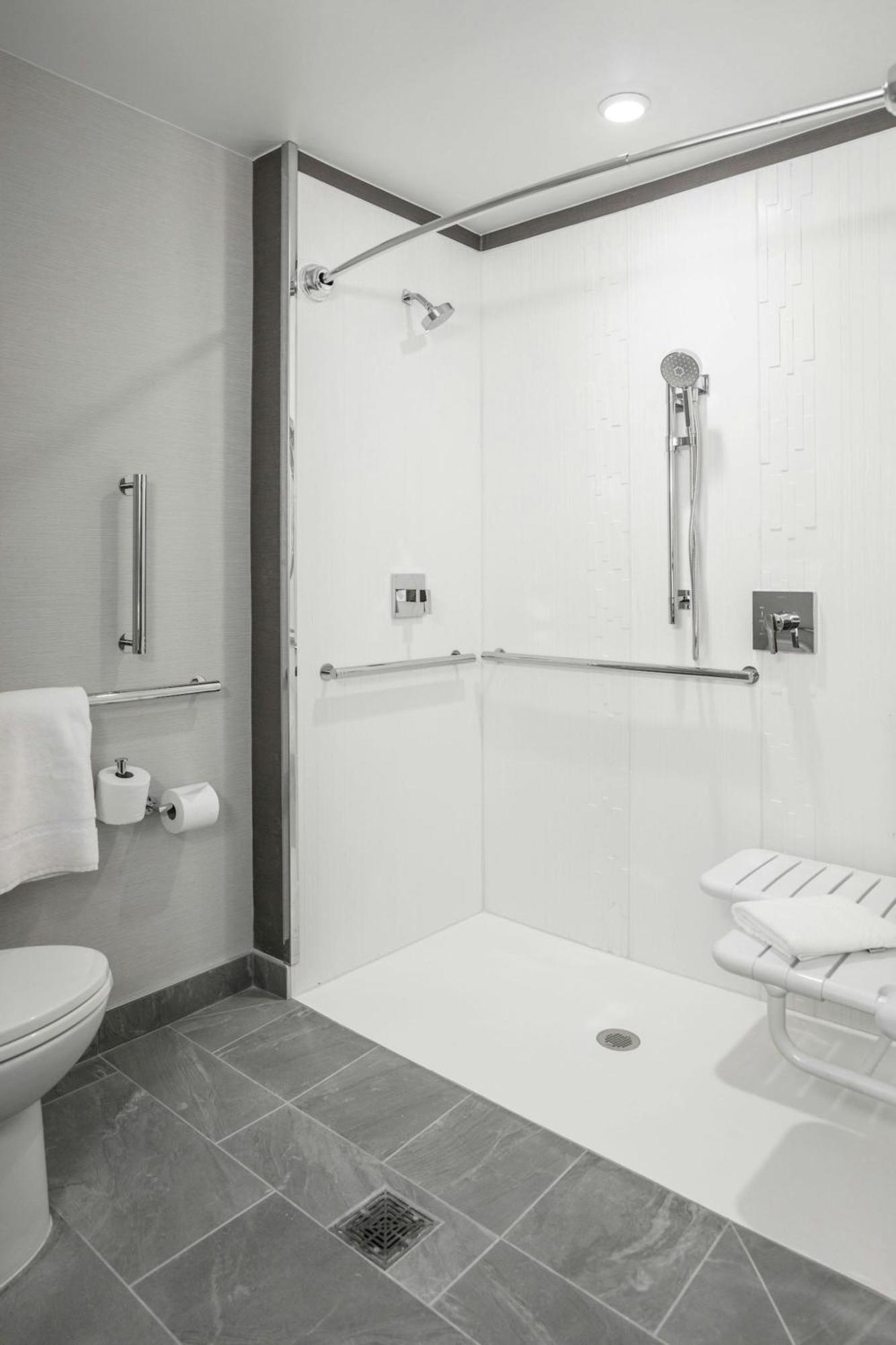 Courtyard By Marriott Indianapolis Hotel 3*