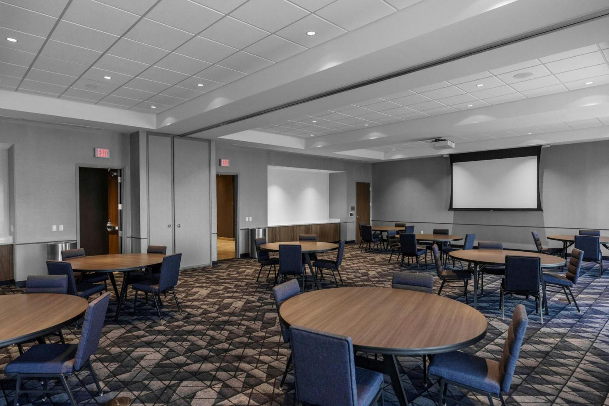 Hotel Courtyard By Marriott Indianapolis