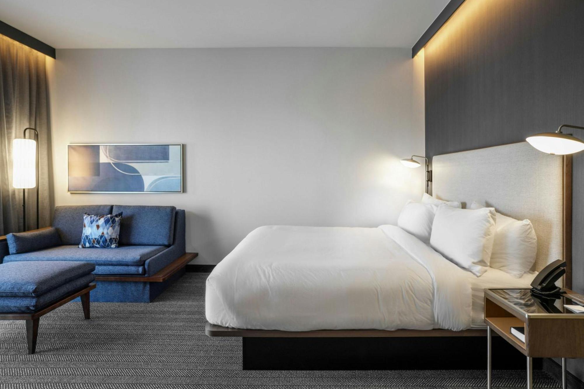 Hotel Courtyard By Marriott Indianapolis 3*